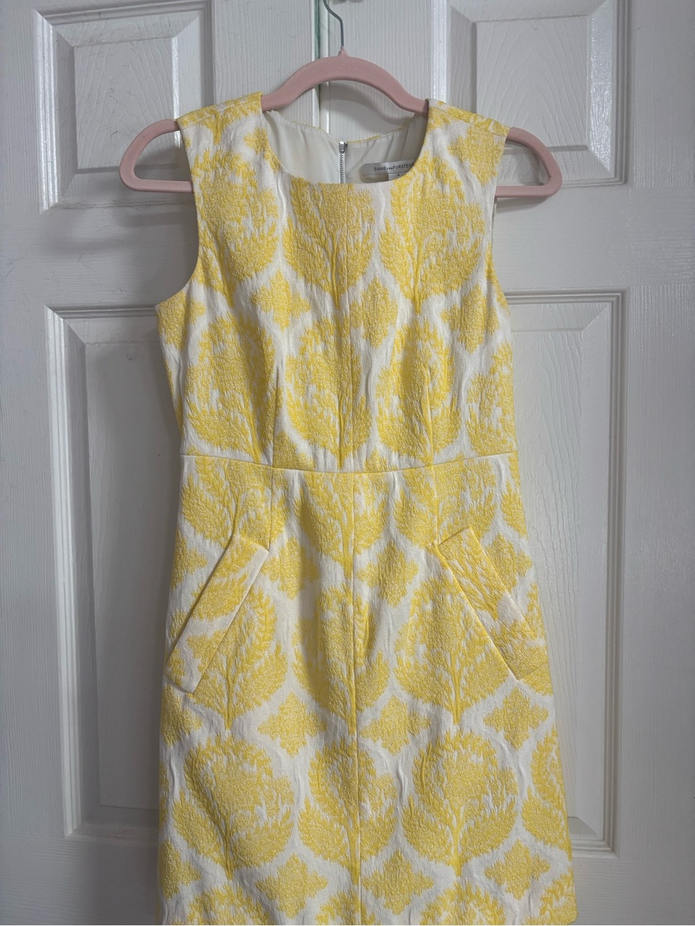 Yellow & White Textured Jacquard Sleeveless Dress – Diane von Furstenberg Size 4